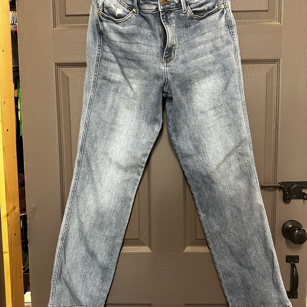 Judy Blue Women’s Classic Blue Denim Dad Fit Jeans